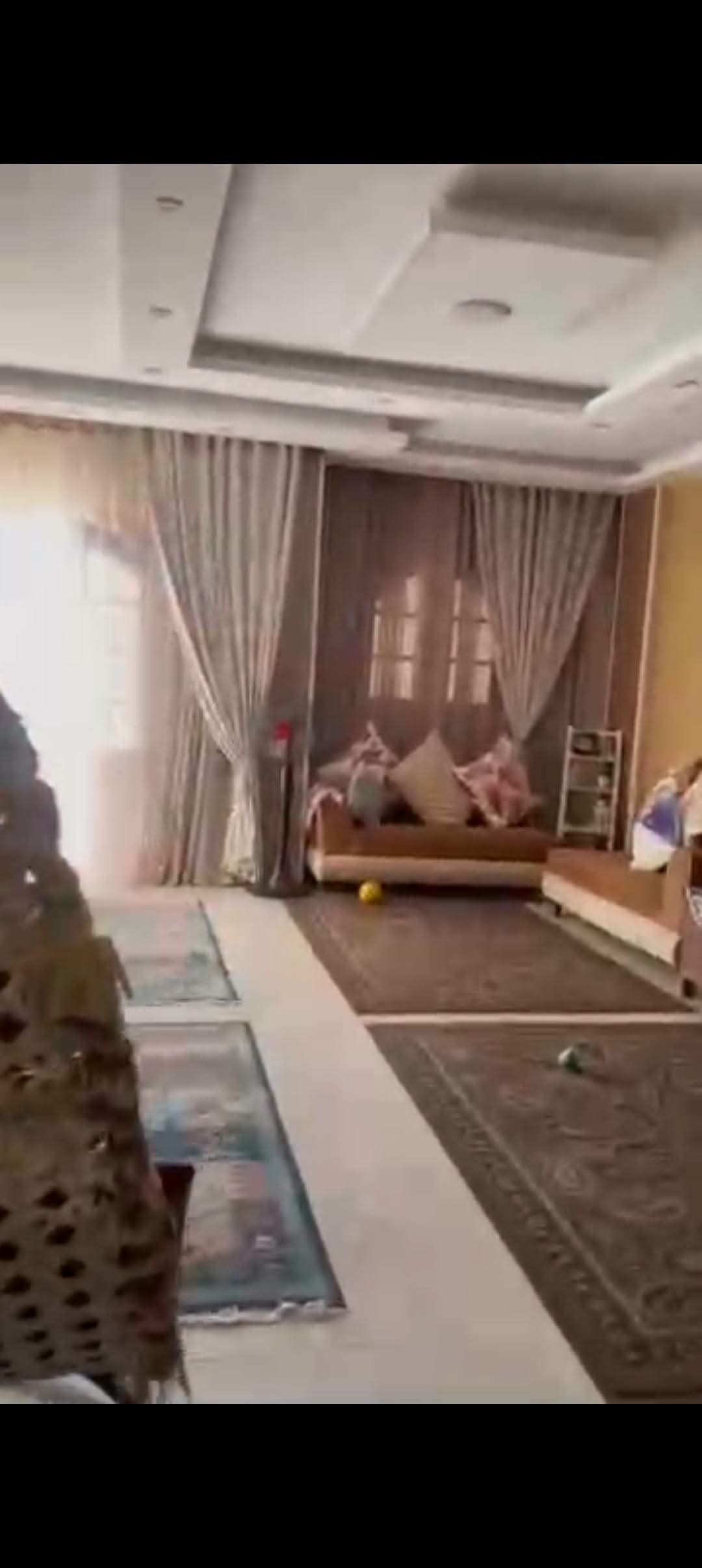 شقة للبيع سوبر لوكس في بيت أهالي الحي 29، مجاورة 3 مساحه 165متر تشطيب سوبر لوكس