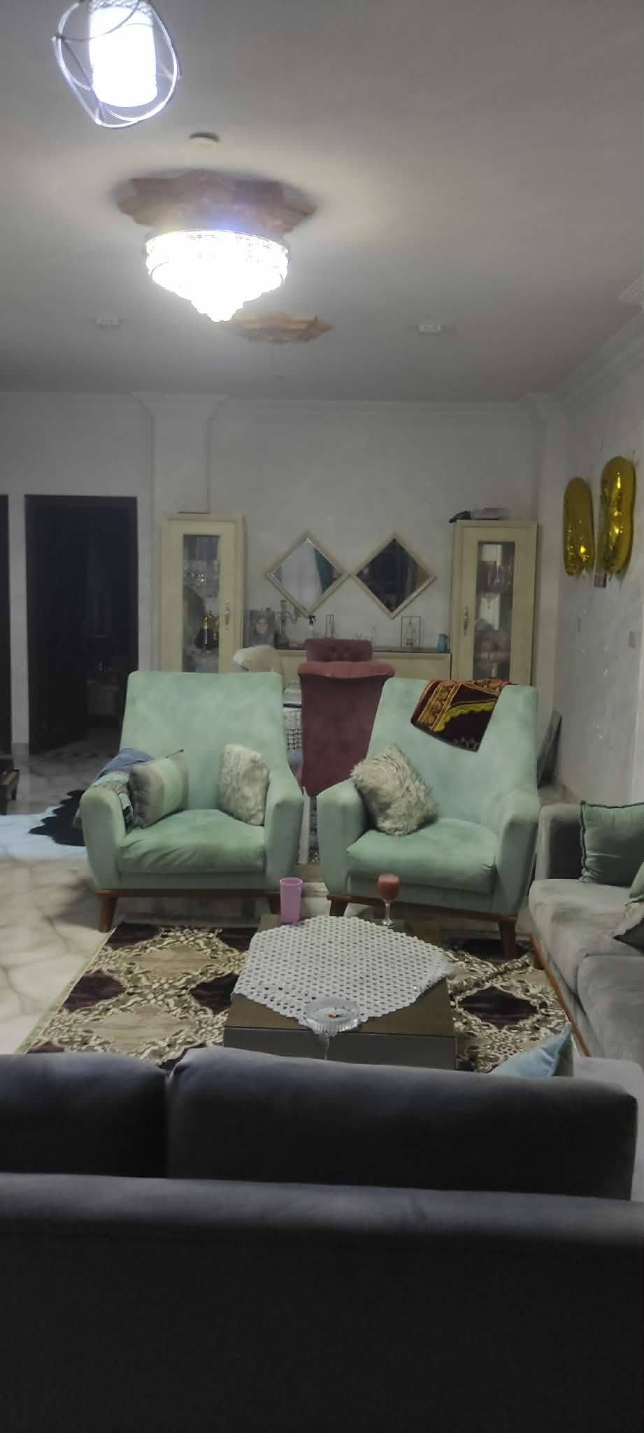 للبيع منزل مساحه 209 متر مجاوره 80 دورين قريب من الموقف الجديد