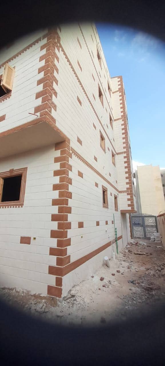 للبيع منزل اربع ادوار الحى 29 مجاوره 1 نصف تشطيب ..تشطيب وجهه بالكامل
