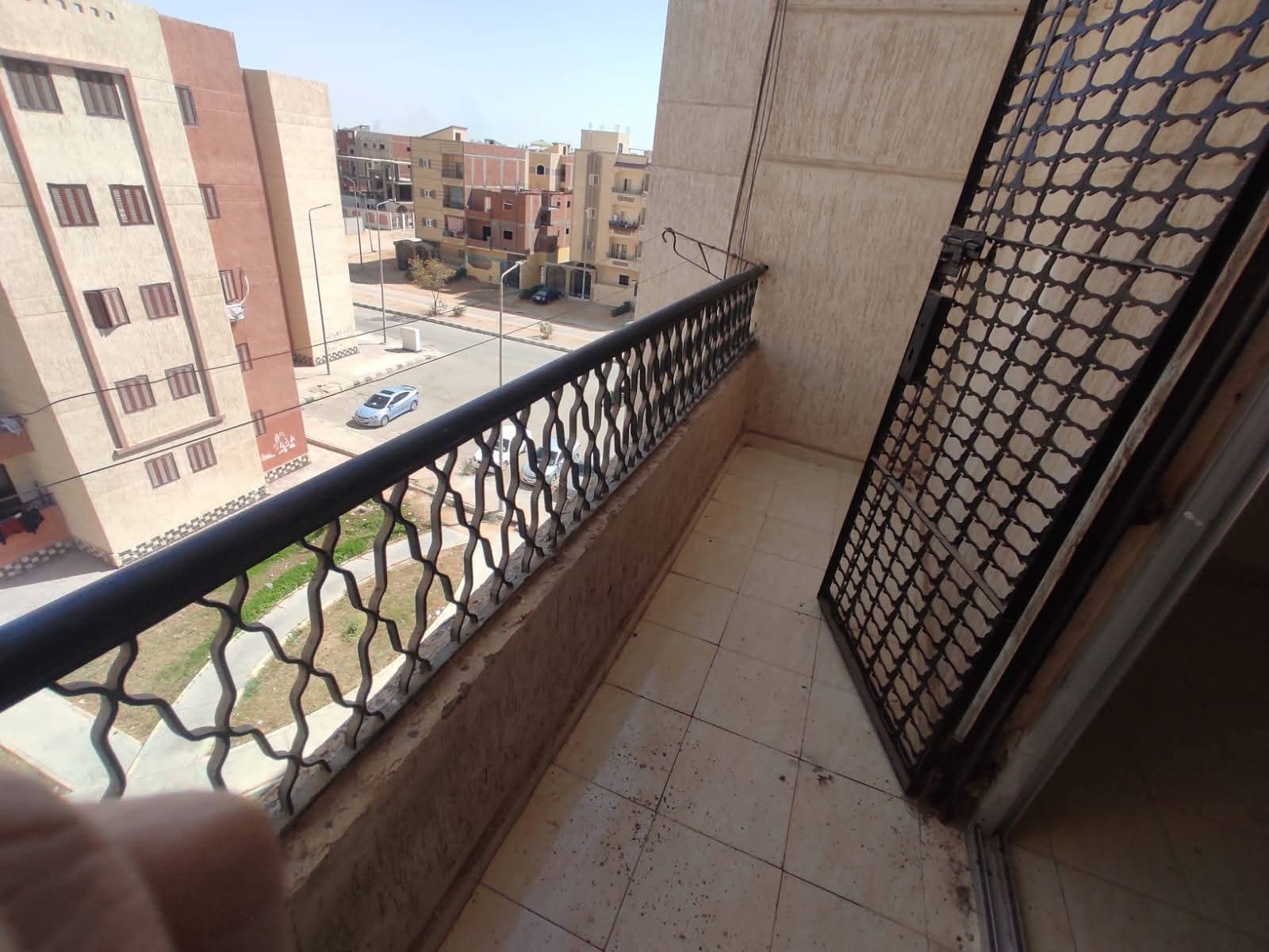 شقة للبيع  العاشر من رمضان | الحي الـ11 مساحه 90 متر تشطيب سوبر لوك