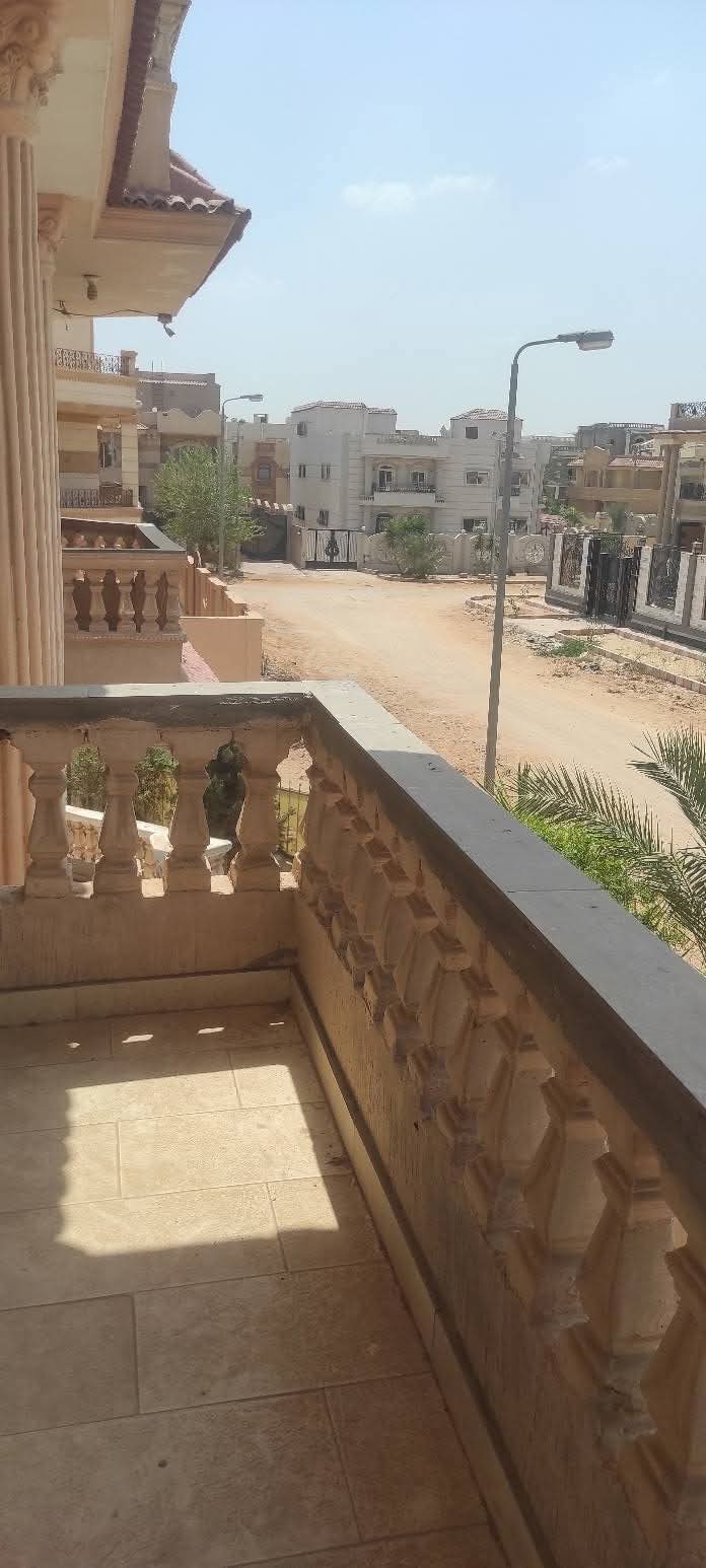 للبيع شقه بالمجاورة 73 مساحه 200م قريب من الموقف الجديد
