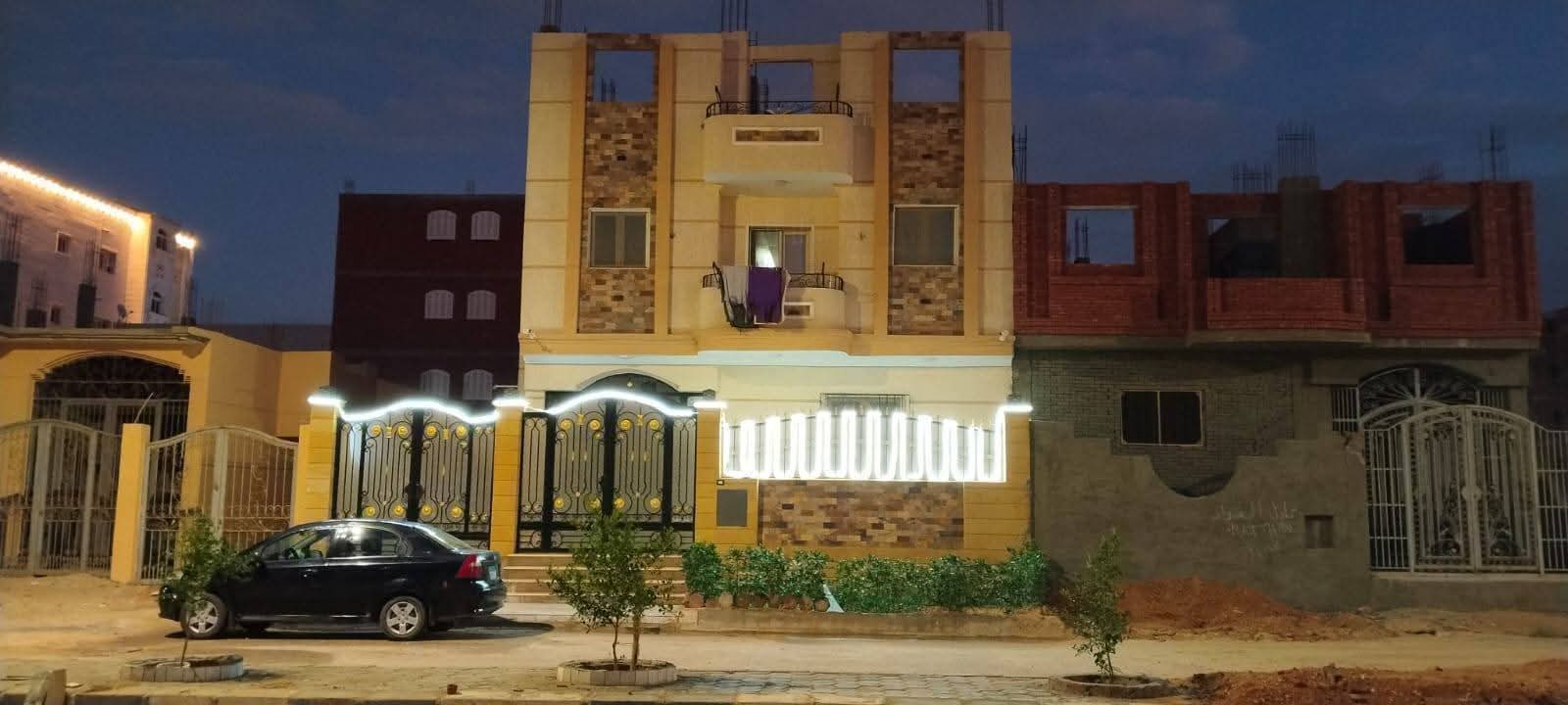للبيــــع بيت في أفضل الأحياء الحي29 المجاورة الثالثة مساحة276م دورين تشطيب سوبر لوكس