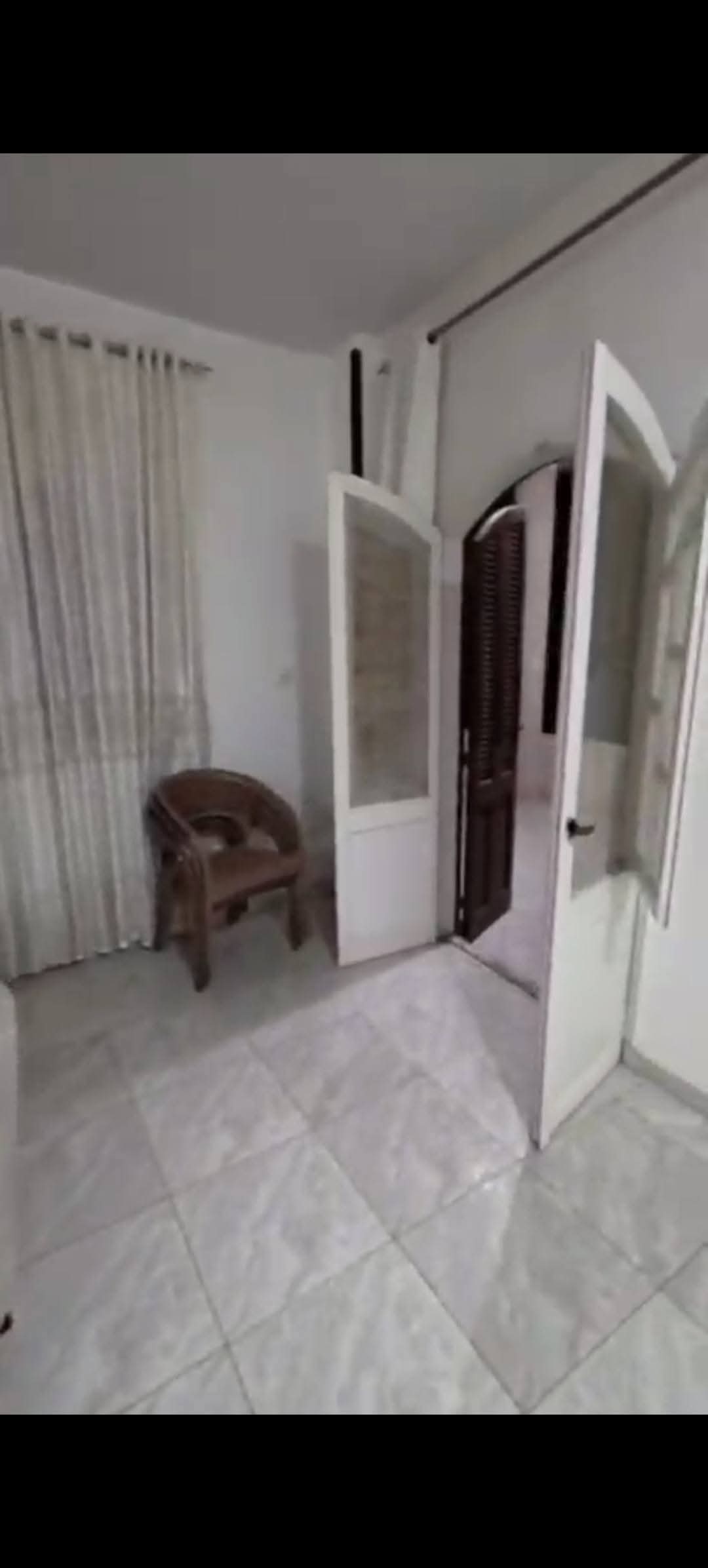 للبيع شقة مميزة مجاوره20 مساحه 185م تشطيب سوبر لوكس