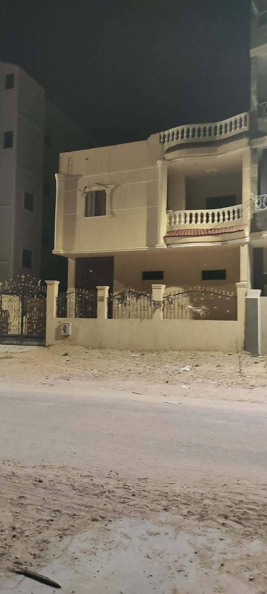 منزل للبيع مجاورة  80  مساحه 209 متر دورين قريب من الموقف الجديد