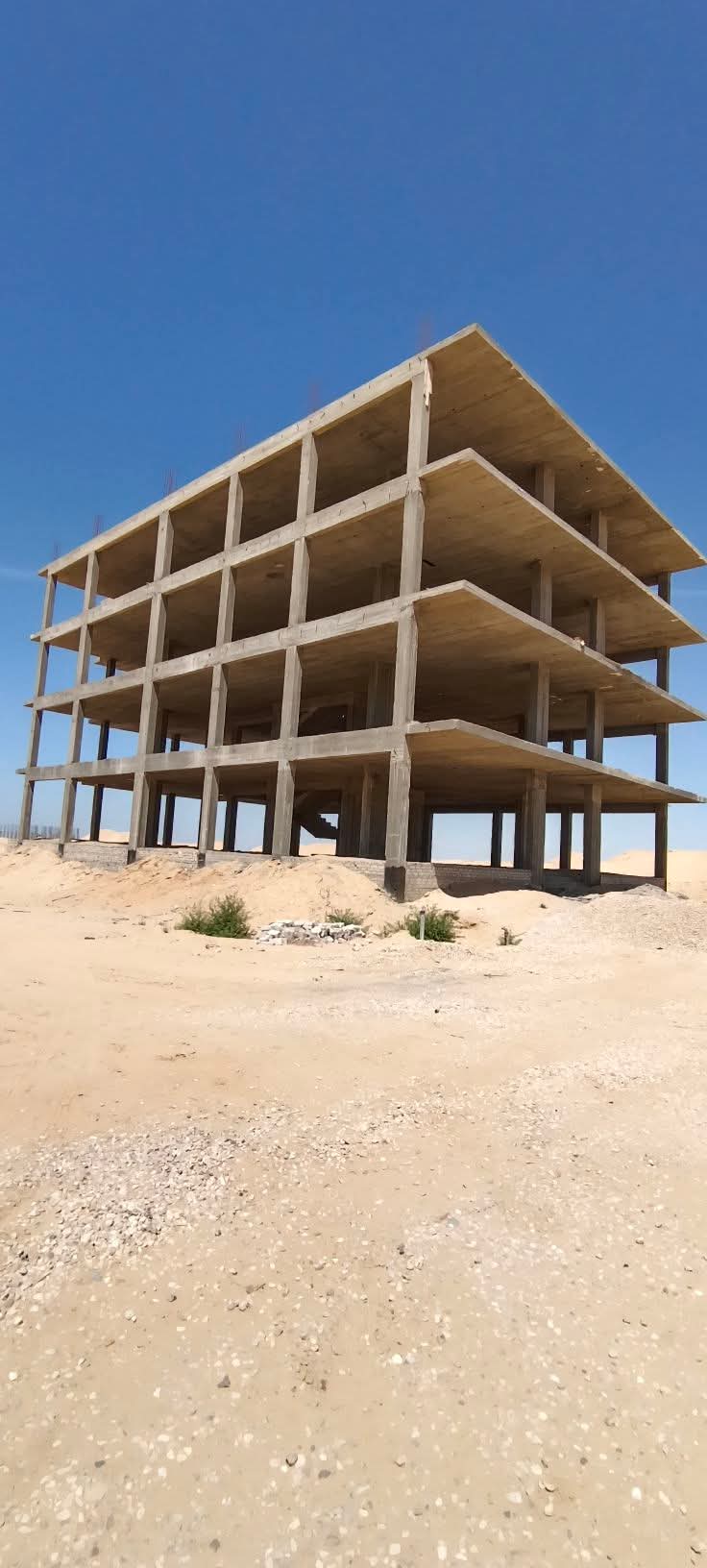 منزل هيكل خرساني أربع أدور قطعة ٨٠٥ متر